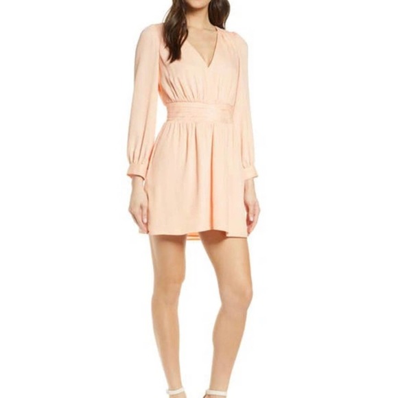 NWT Ali and Jay Los Angeles Peach Seashell MIni Dress In Size XS - Picture 3 of 8